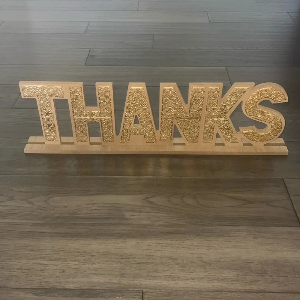 Fall/Thanksgiving gold metal & wood like material thanks plaque sign decoration